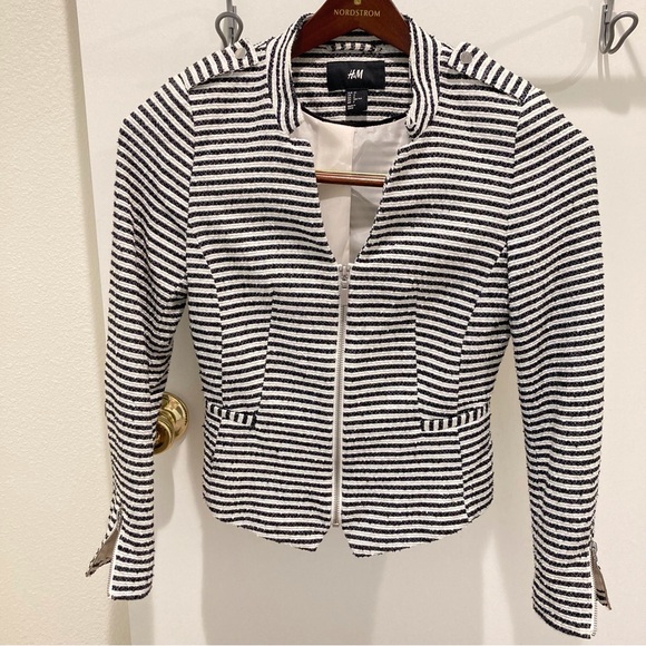 H&M jacket black and white gold metallic striped fitted zip-front blazer - Picture 7 of 16